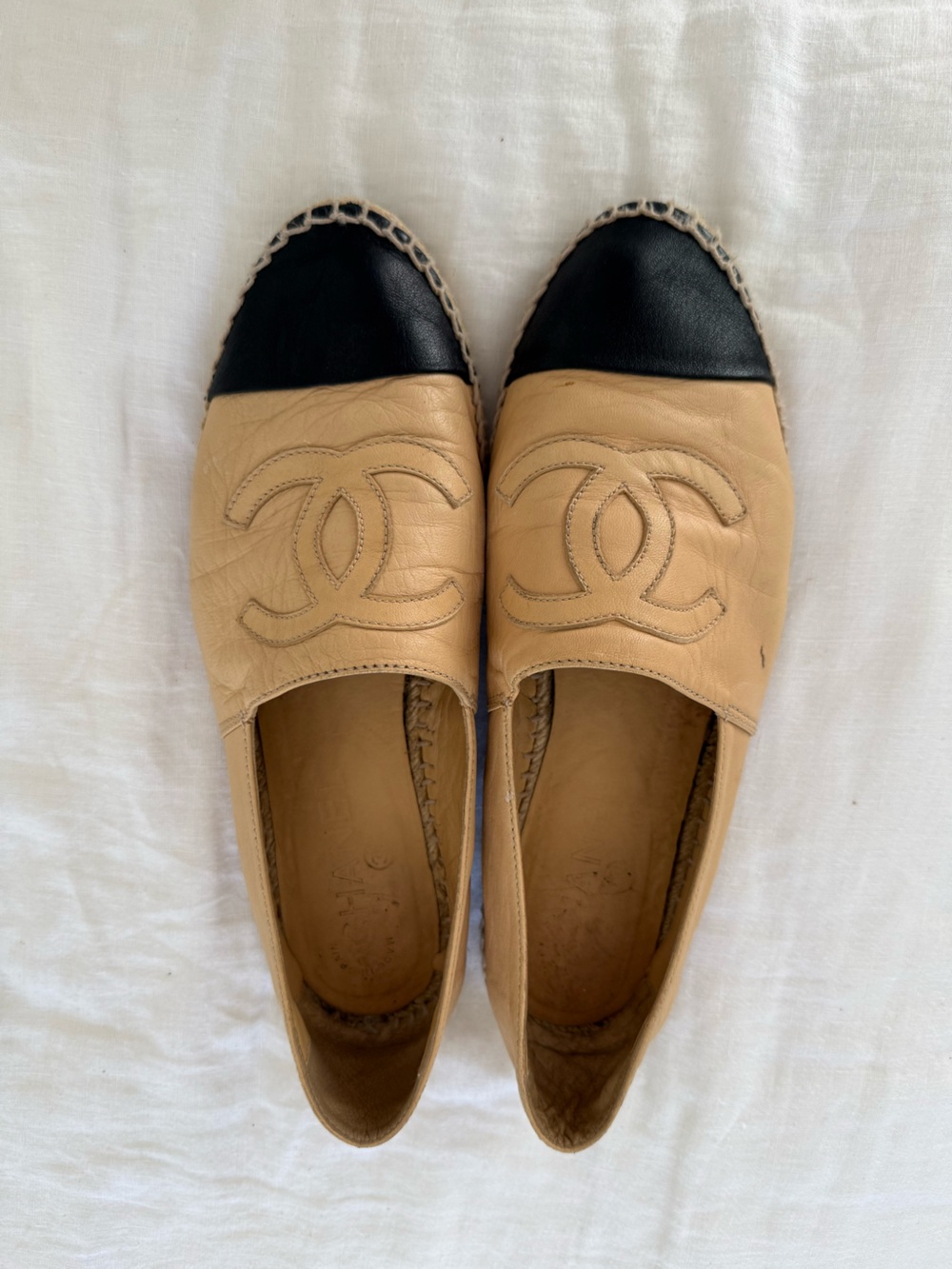 CHANEL Beige Leather Espadrille Moccasins with Black Toe Cap